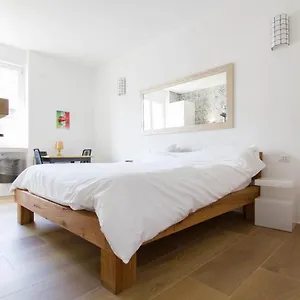 Luxury Cozy Studio By Central Station - Cafe Apartment